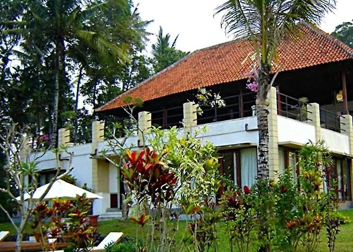 Bhanuswari & 4* Ubud (Bali)